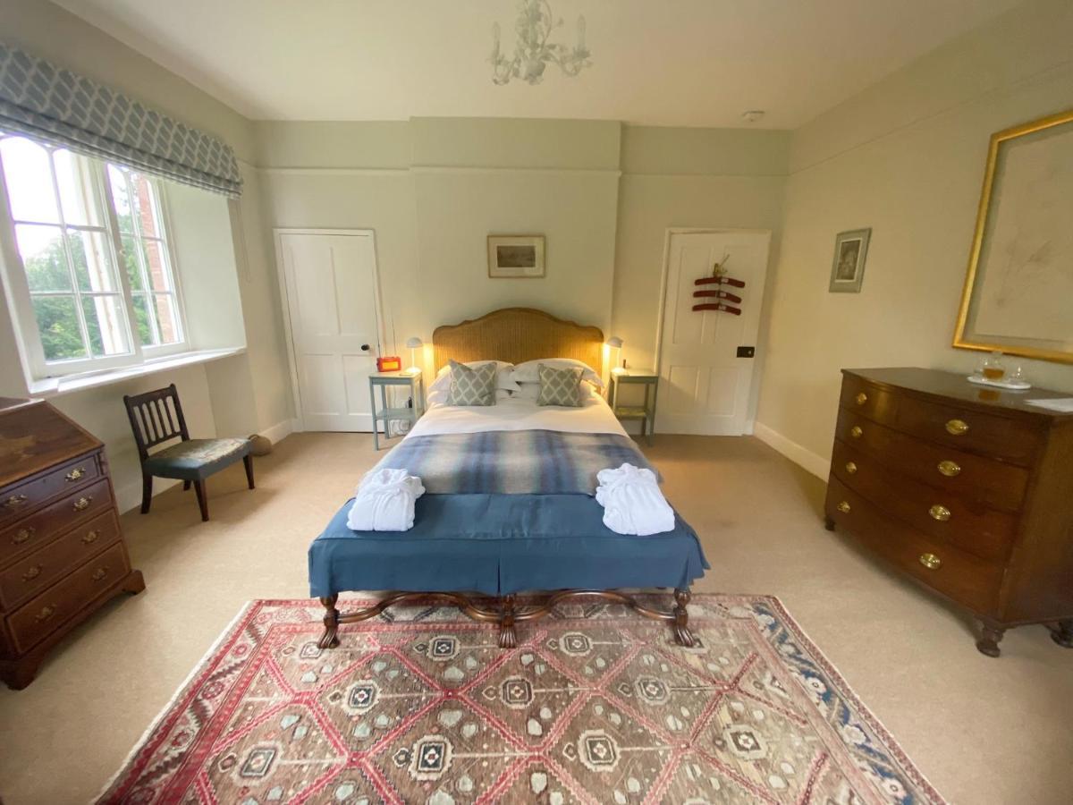 Отель Chillingham Manor Экстерьер фото