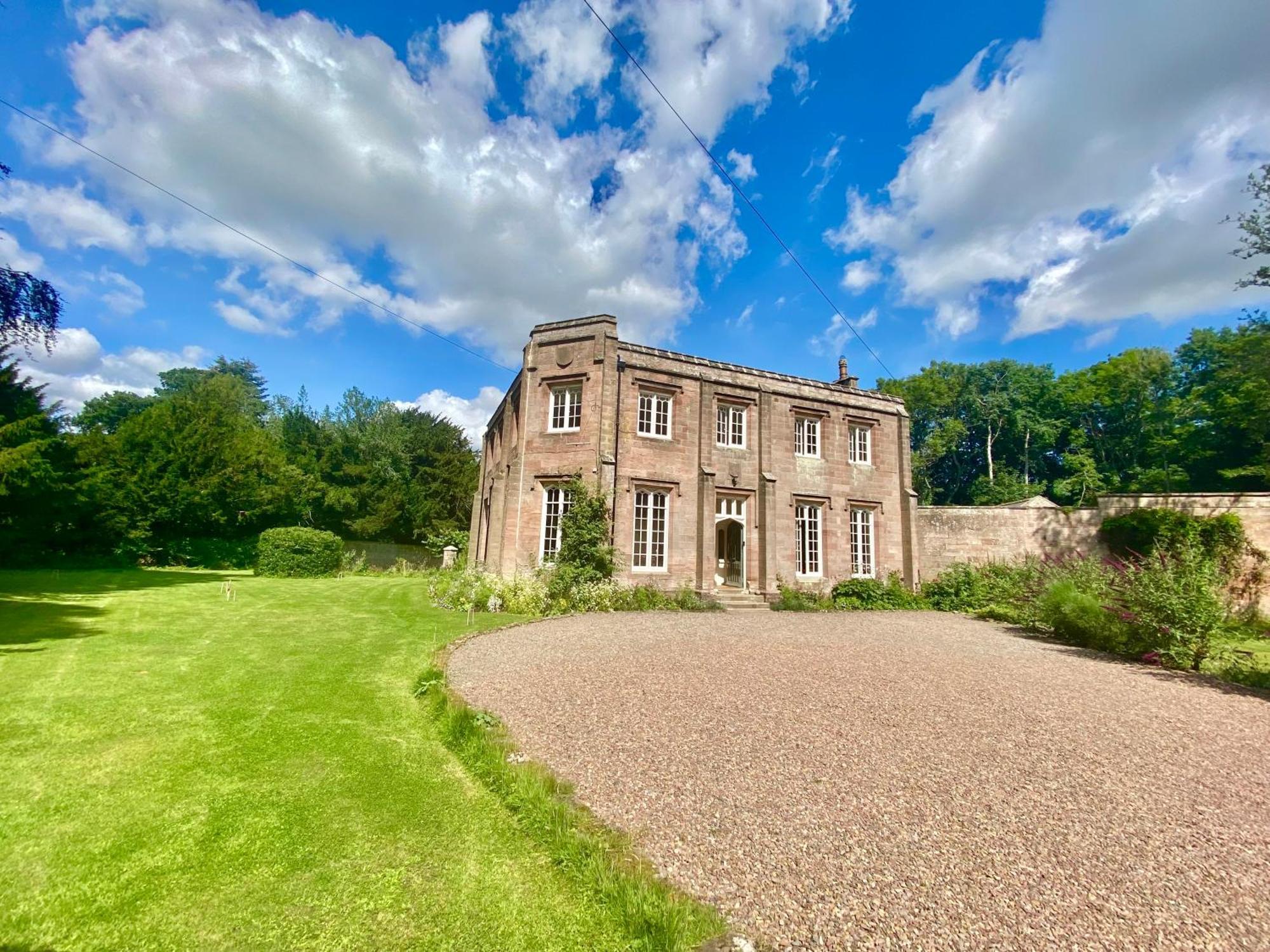 Отель Chillingham Manor Экстерьер фото
